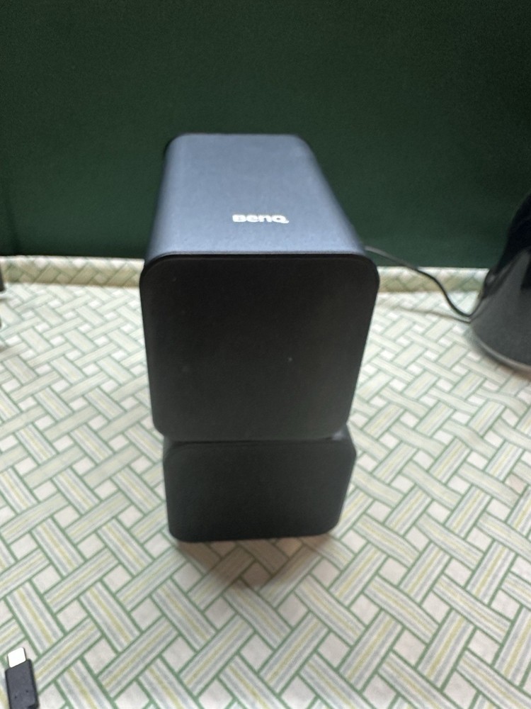 BenQ InstaShow Wireless Presentation System Bundle (Mixed Lot)