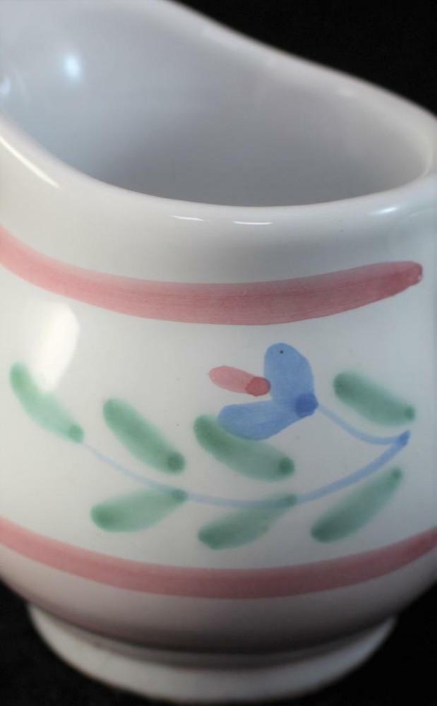 Caleca PINK GARLAND Creamer GREAT CONDITION