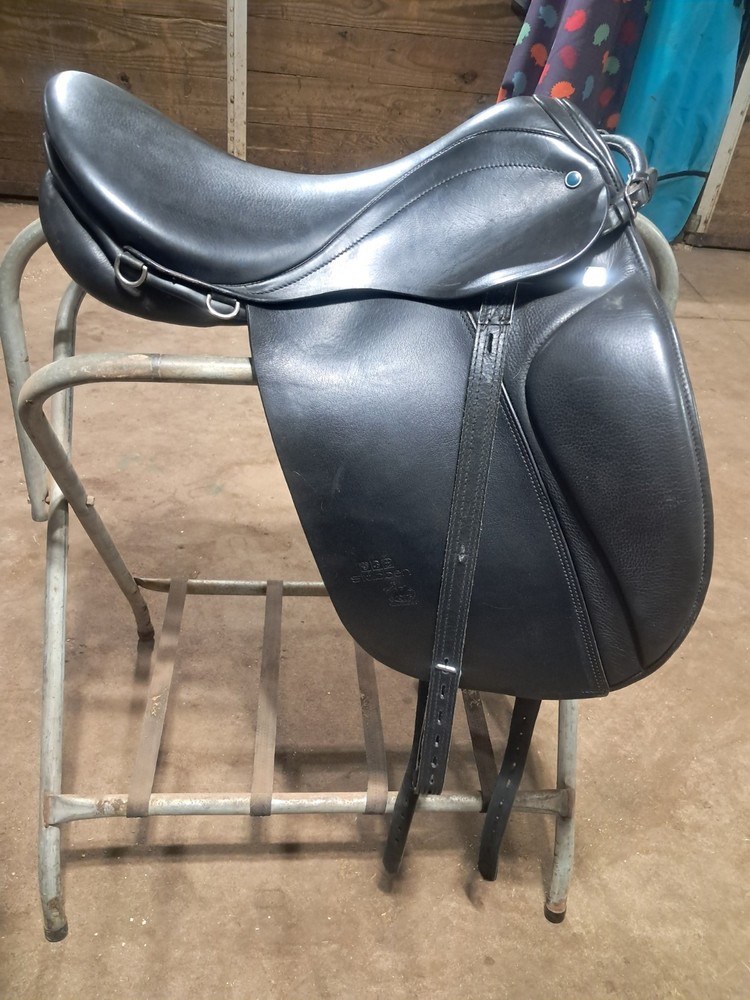 Stubben Benni's Harmony 19" XW Saddle