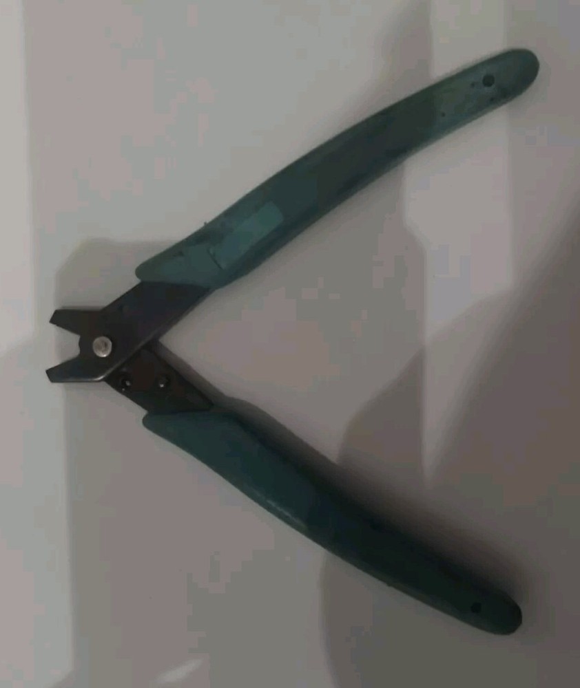Xuron Wire Cutter