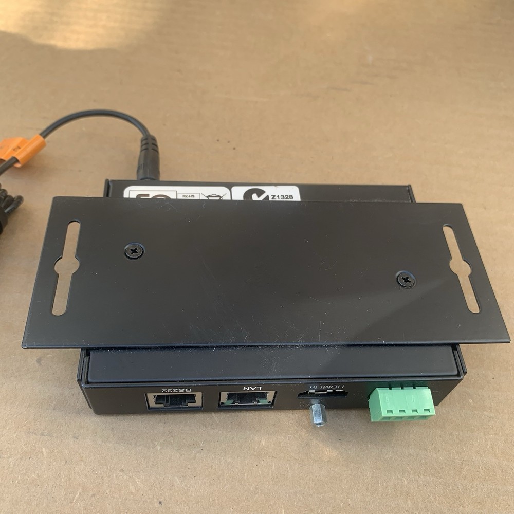 Savant HTX-SLN501-00 SmartLink HDBaseT Transmitter