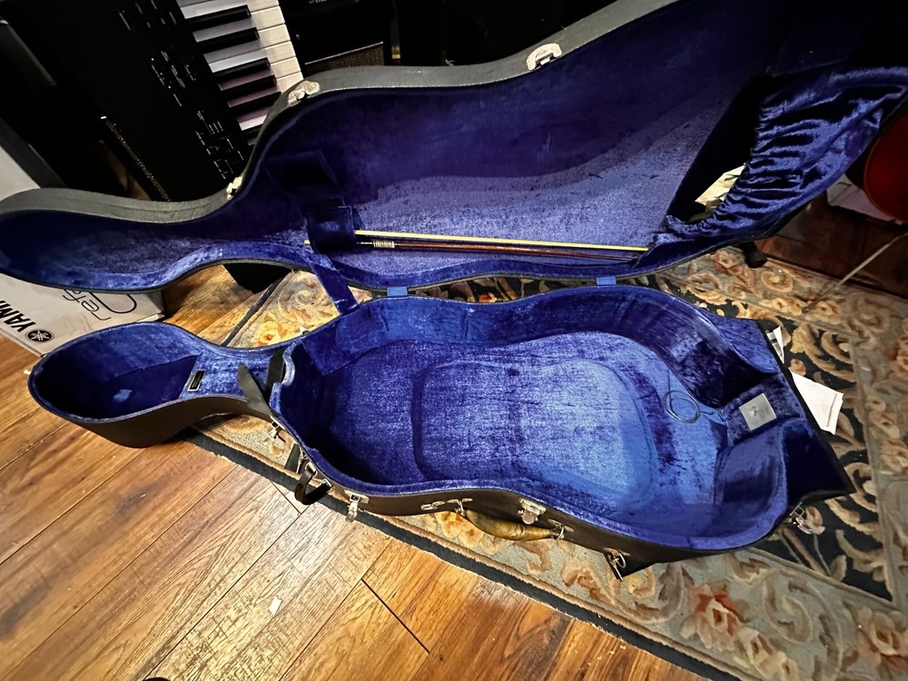 Copy of Antonius Stradivarius cello