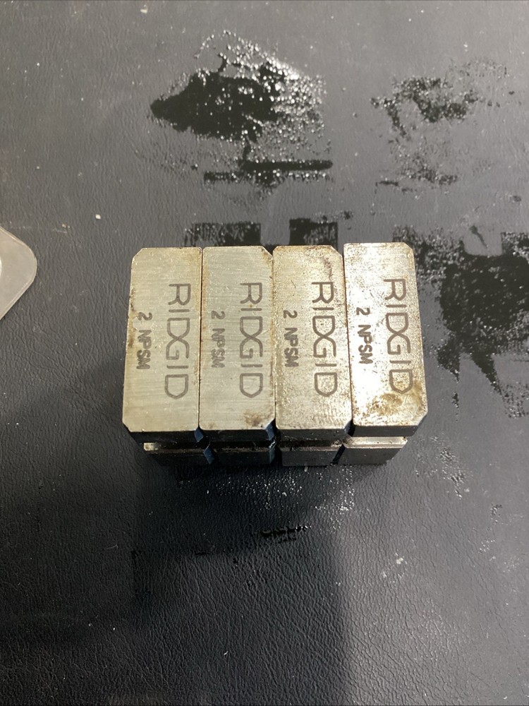 Ridgid 1" NPT Pipe Threading Die Set Used (Small Chip)