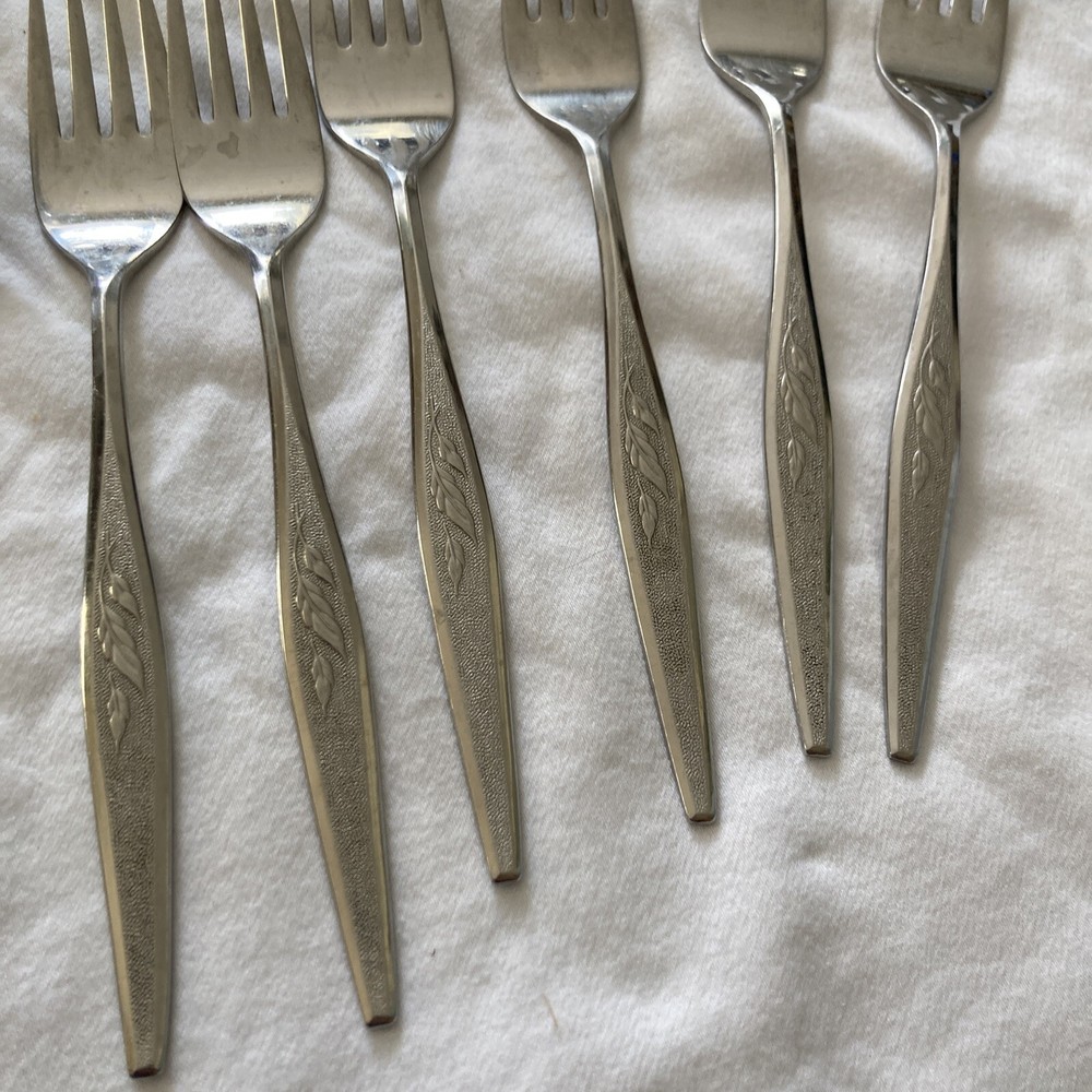Vintage Community Silverware Woodmere Flatware 35 Pcs