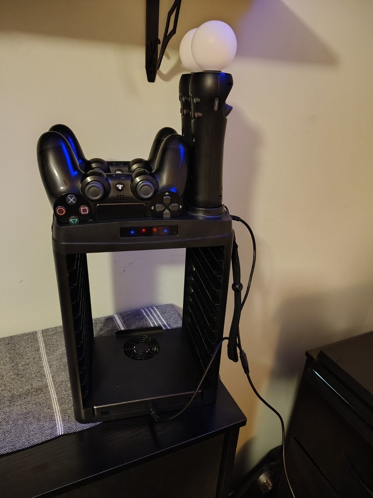 Black Charging Dock for PlayStation Move & Controllers. Disc Holder.