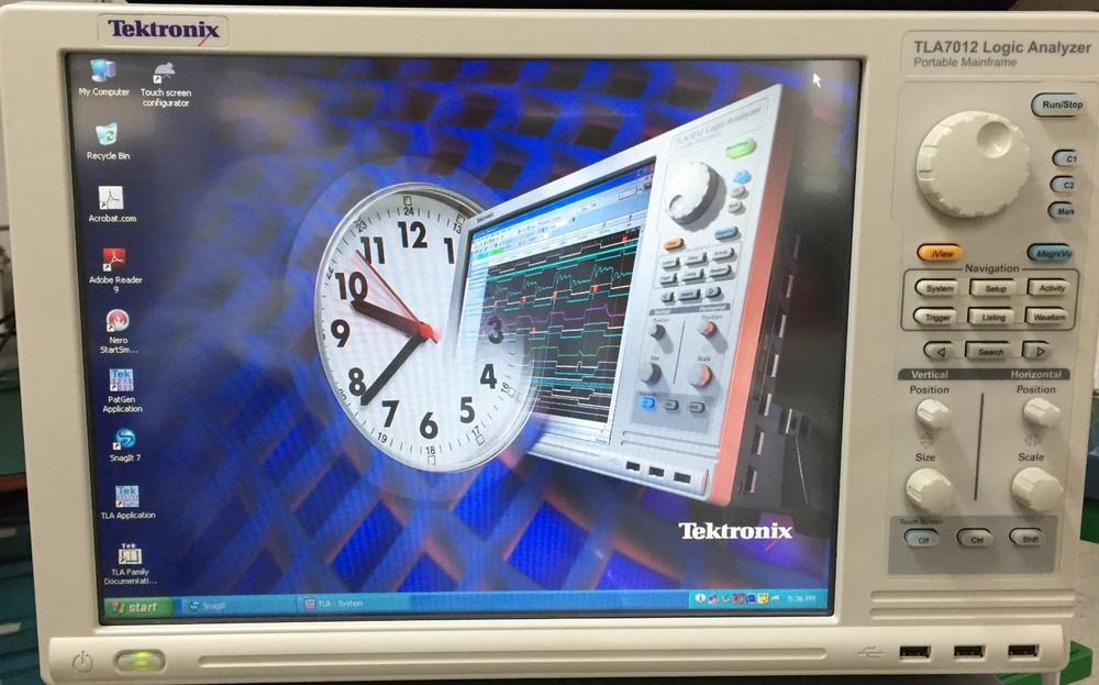 Tektronix TLA7012 Logic Analyzer mainframe only, without grabber