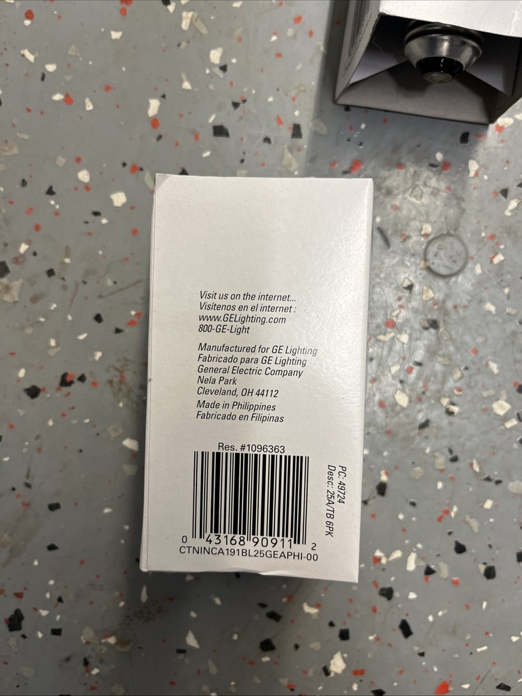 GE Lighting Party Light 49724 25-Watt Blue A19 Light Bulb