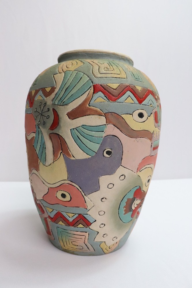 Ceramic Carved 10"
