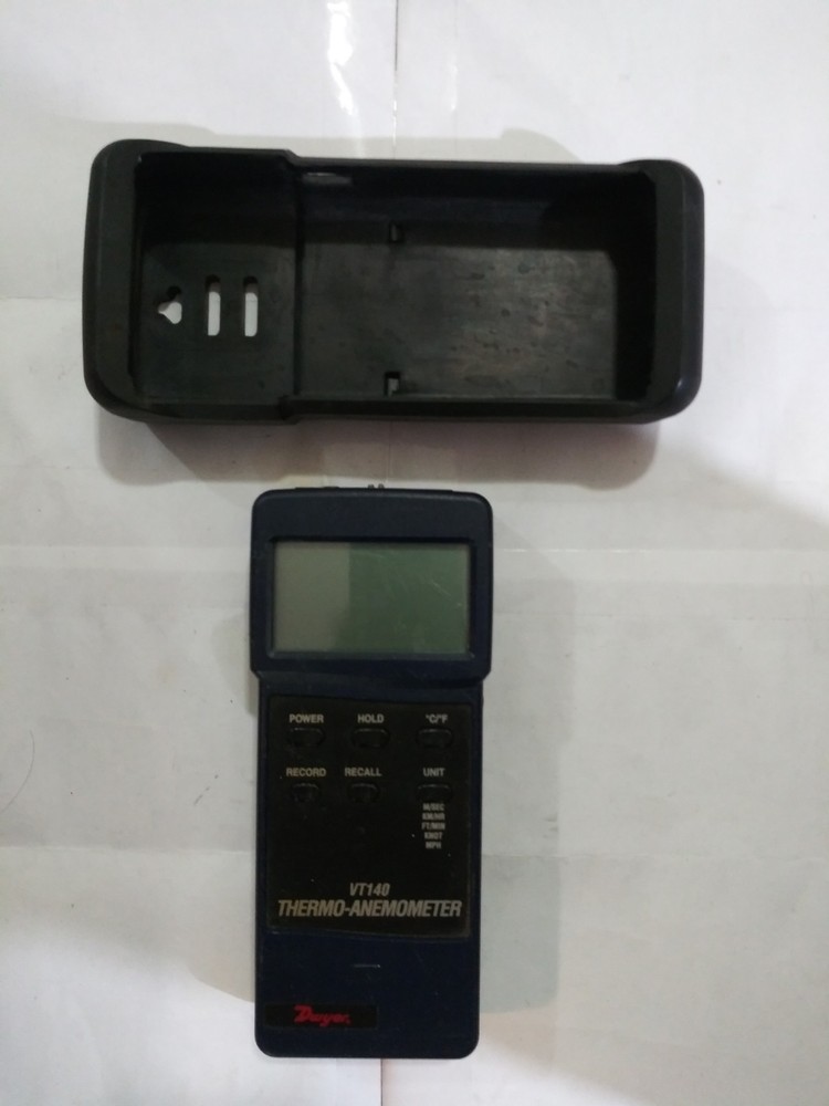 Dwyer Anemometer VT140