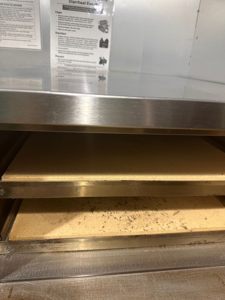 Bakers Pride Countertop Pizza Oven 220V