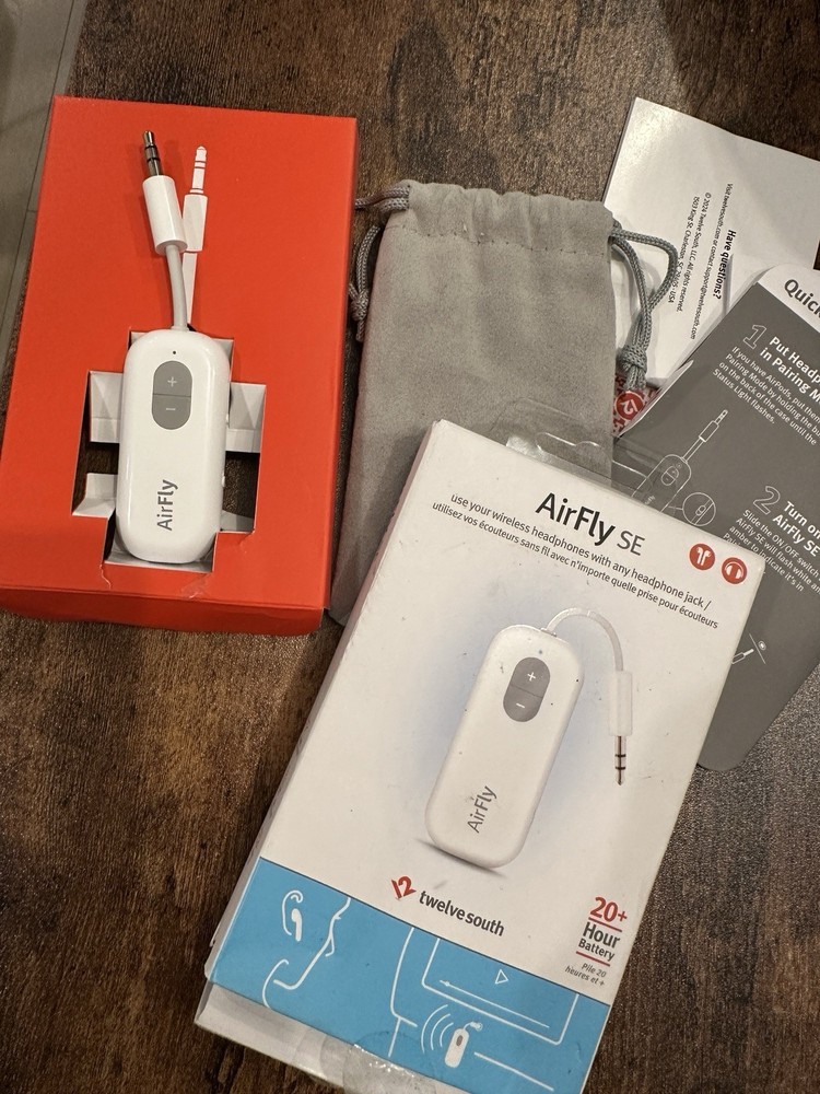 AirFly SE Twelve South Bluetooth Wireless Audio Transmitter