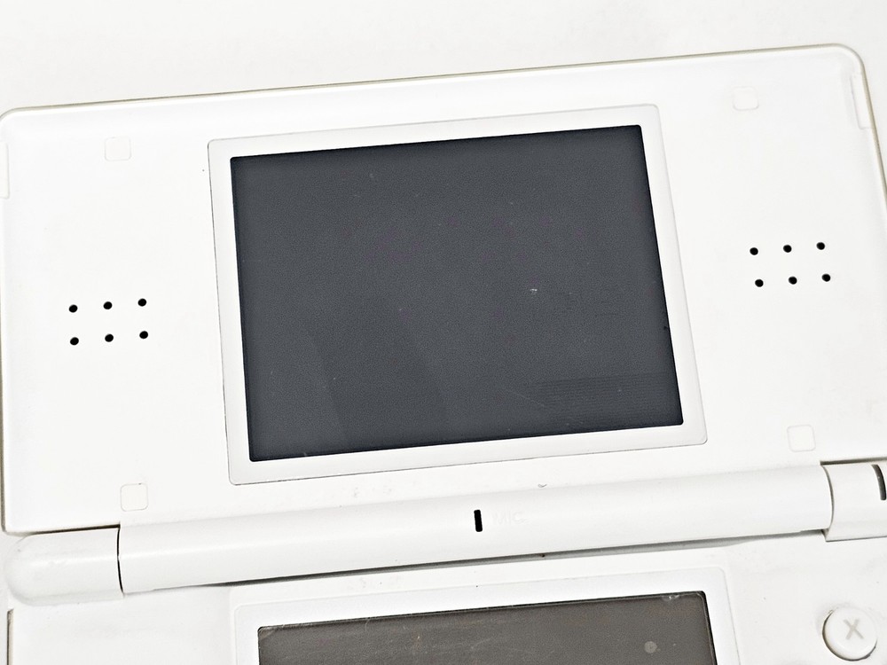 Nintendo DS Lite Console White 765