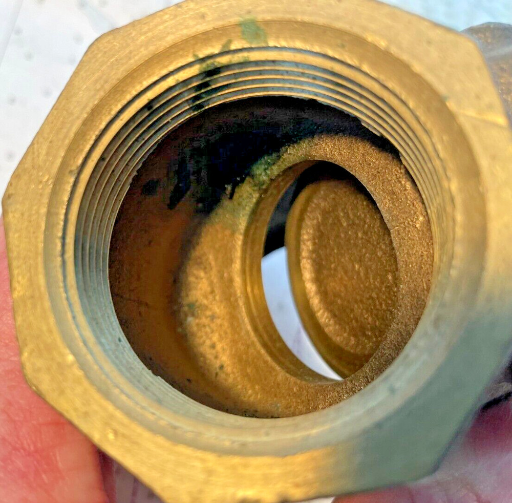 Stockham 1-1/2" Swing Check Valve BRONZE