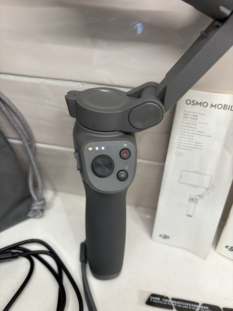 DJI Osmo Mobile 3 OF100 Combo Gimbal Stabilizer with Tripod