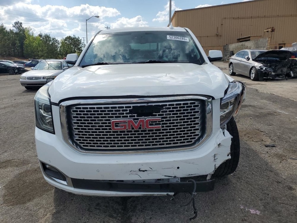 YUKON 2015 Glove Box 4686084