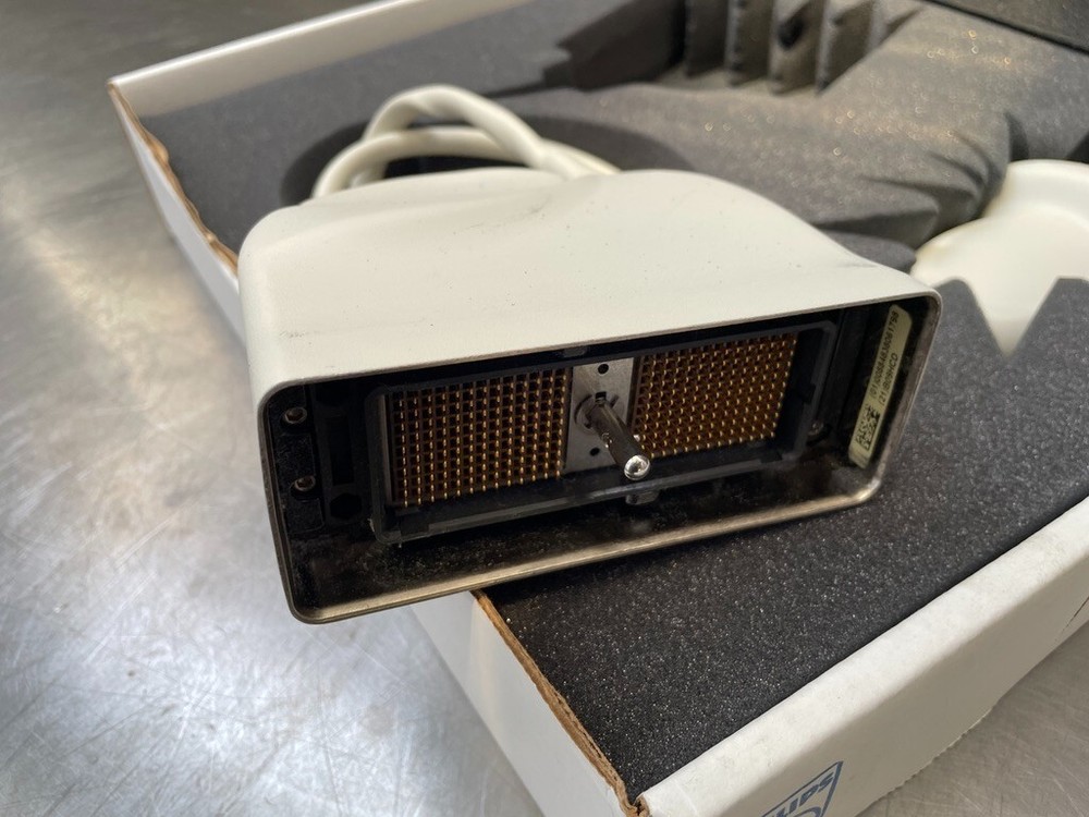 Philips V6-2 Broadband Curved Volume Array Transducer Probe