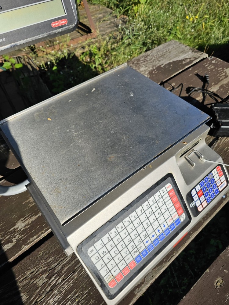 Tor-rey LSQ-40L 40 lb. Price Computing Scale with Label Printer