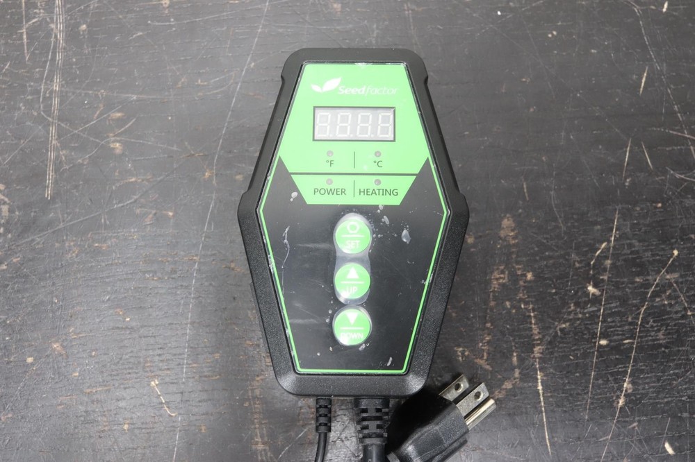 Seed Factor Heat Mat Thermostat Remote CJ-C01
