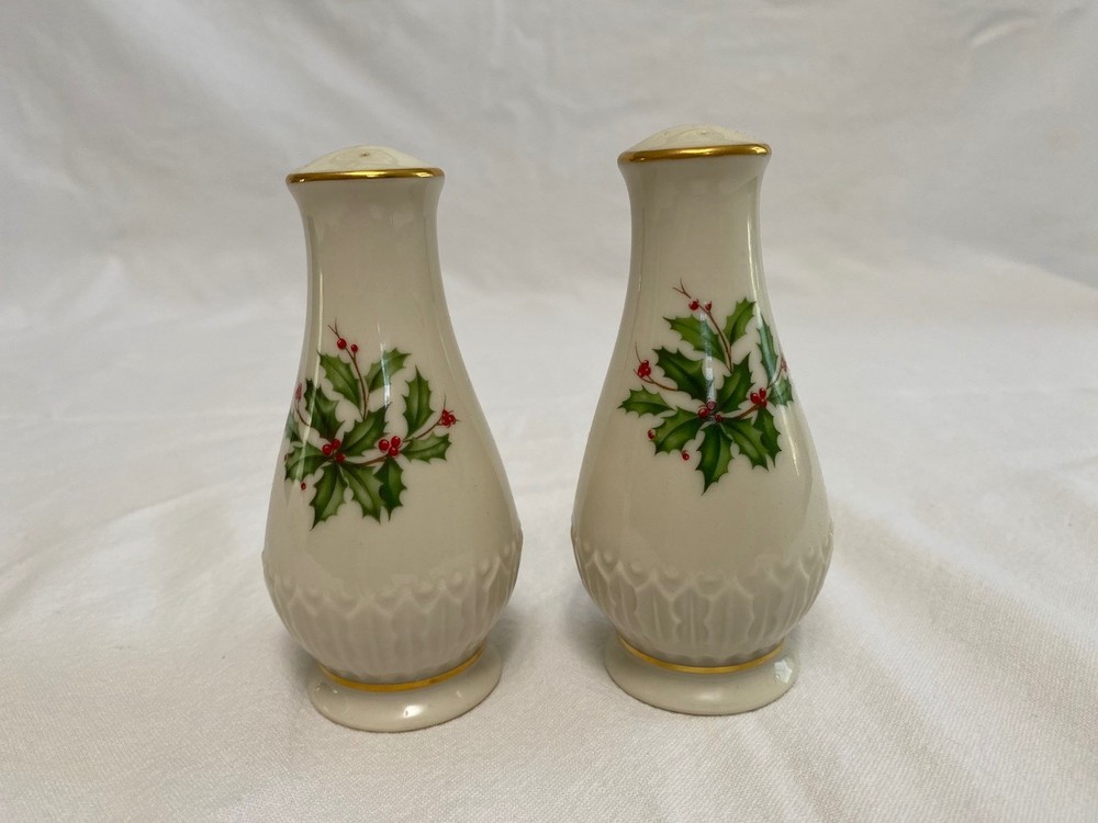 Lenox Holiday  Salt & Pepper Shaker Set