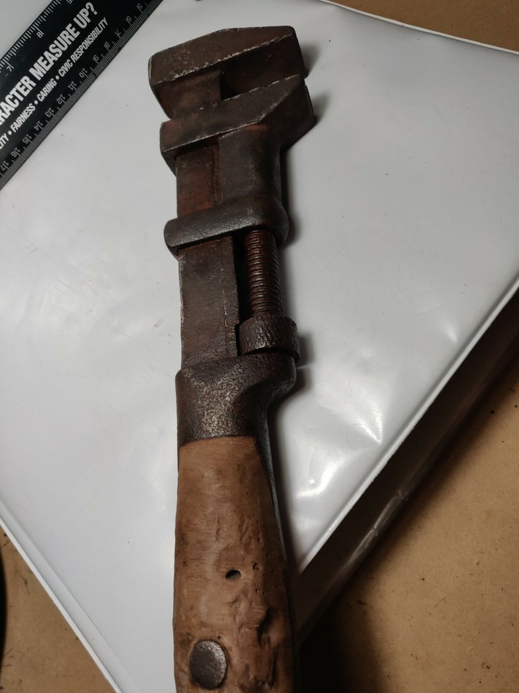 Coe's & Co. 12" Adjustable Wrench (CosTool029)