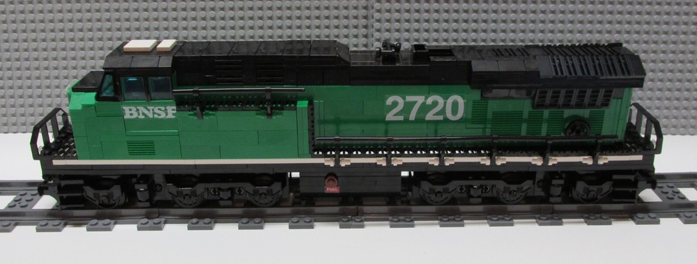 Custom Train BNSF - BN ES44ac -Engine Read Item Description-