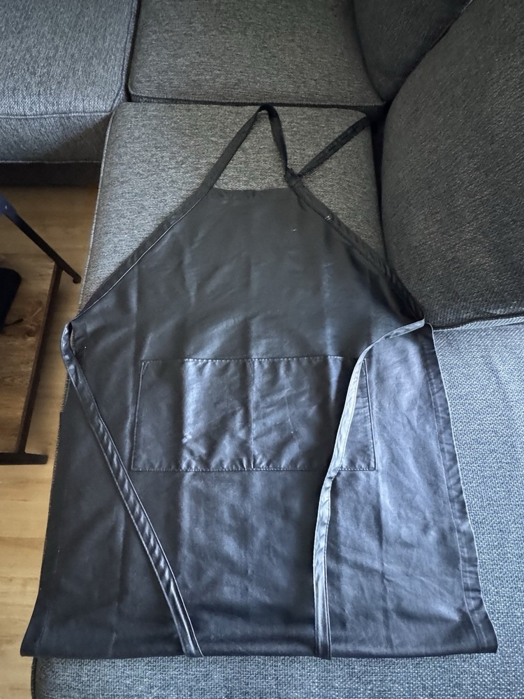 Nebur Salon Apron