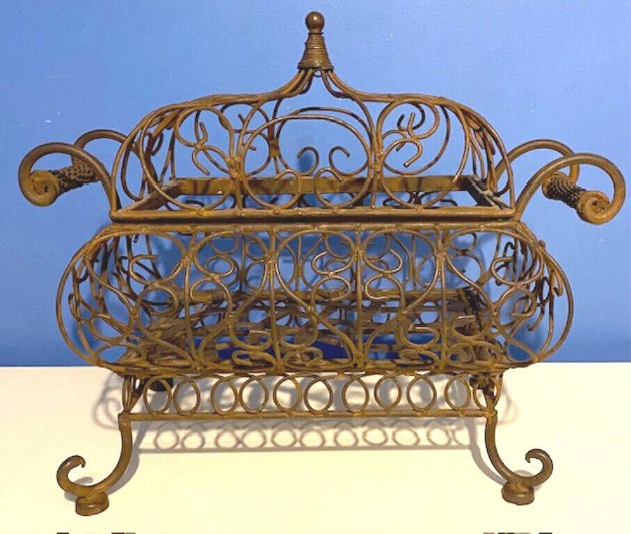 VTG HEAVY CAST IRON RUSTIC ORNATE 2 PC INDOOR/OUTDOOR FOOTED DISPLAY UNIT-EUC