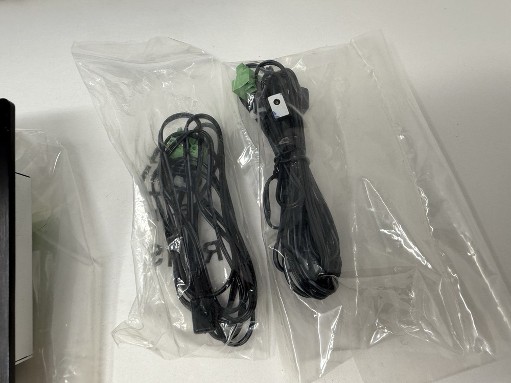 MuxLab 8-Button RS232 / IR Control Panel Model 500816 ~ Untested