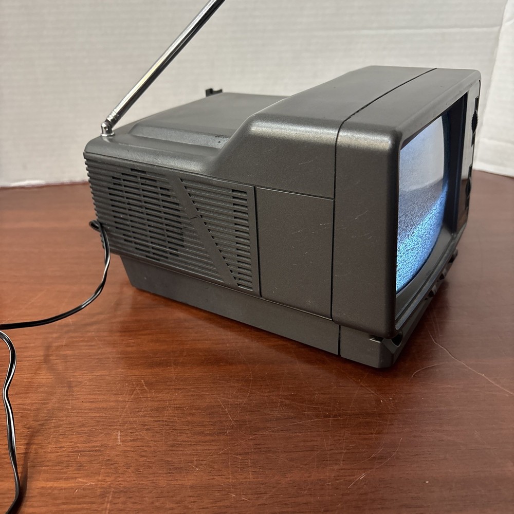 Curtis 5” Black & White TV RT055 ***Working