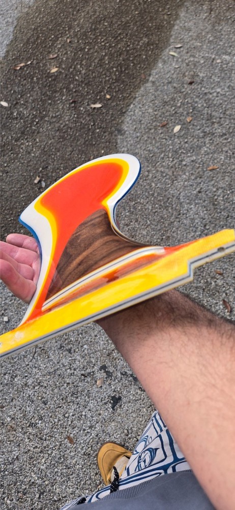 surfboard fin