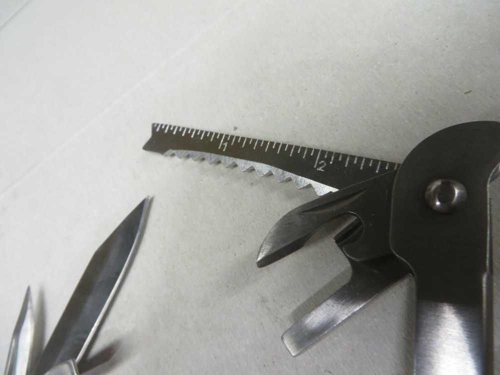 HB SMITH MULTI FUNCTION PERSONAL TOOL WITH CASE