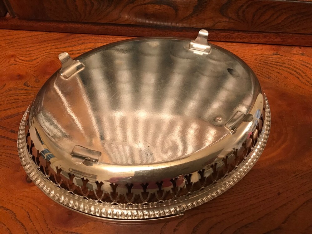 Vintage Silver Plated Pierced Work Oval Footed Dish with Folding Swing Handle