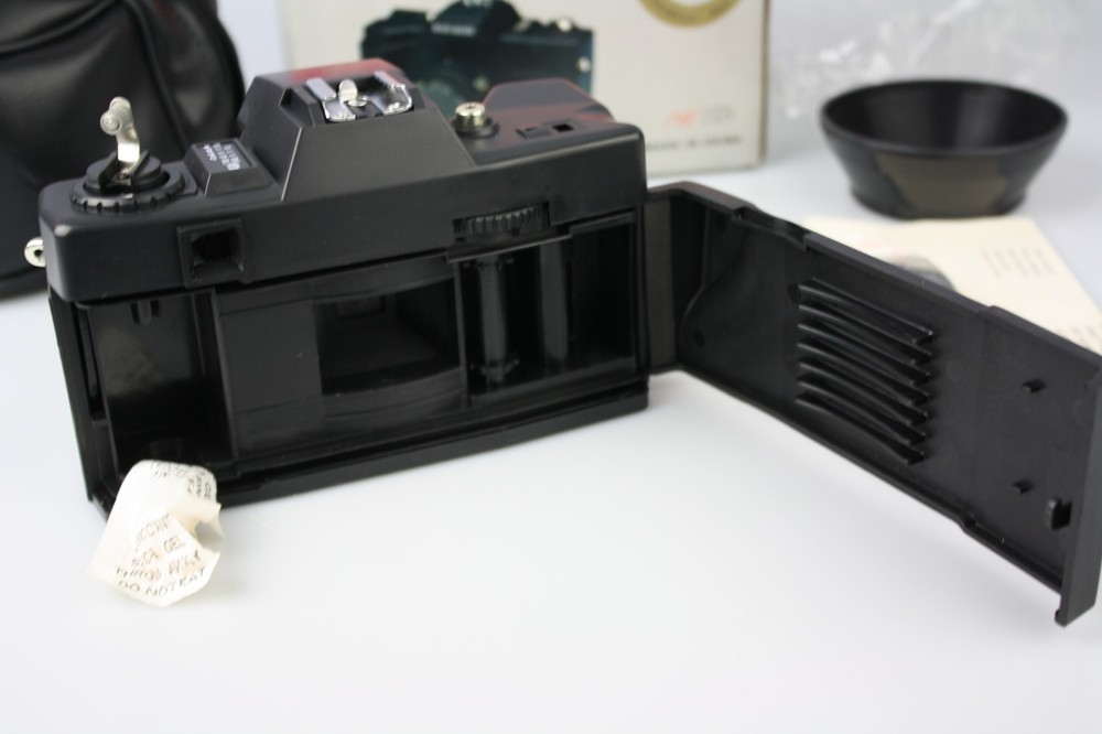 New Maximatic MF-2001 35mm Camera