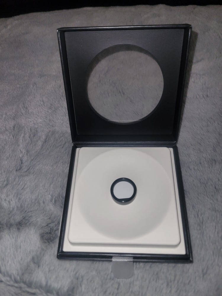 untested Motiv Smart Ring Activity Tracker Size 7 Black With charger