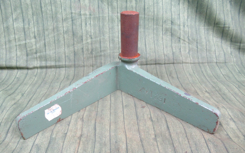 Wilke Machinery 90 Degree Angle Tool Rest with Offset Post