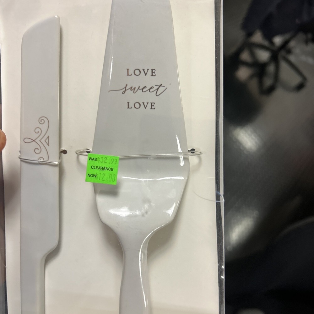Style Me Pretty Cake Knife And Server Set White Gold