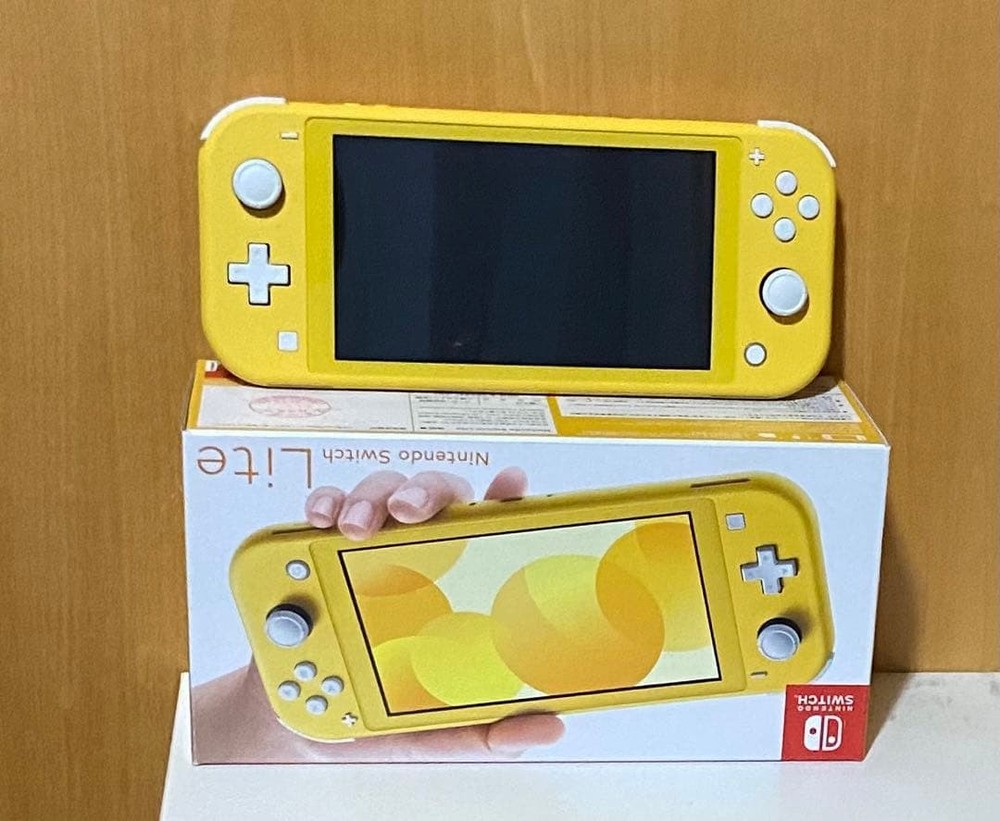 NINTENDO SWITCH LITE