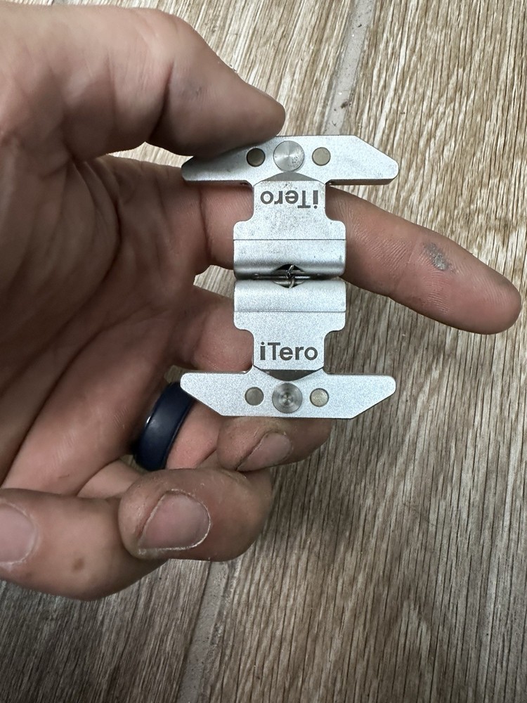 Align Technology iTero Articulator for dental milled or printed models