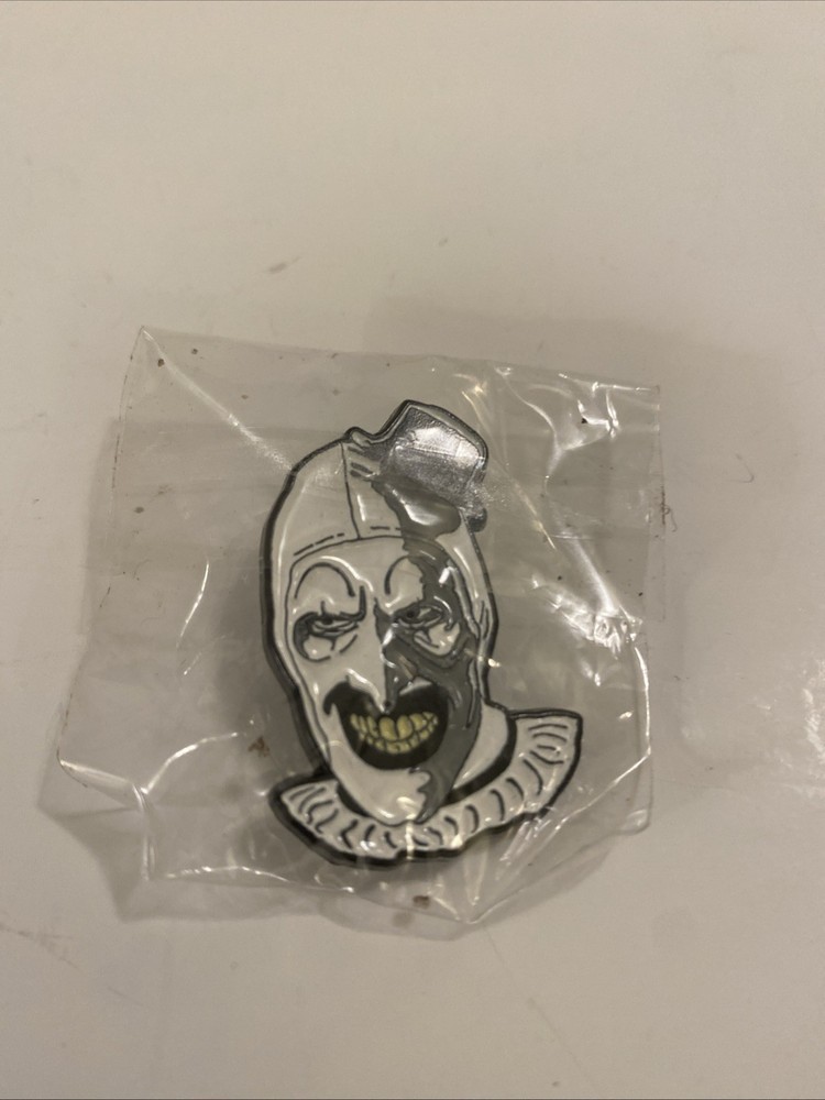 Terrifier Enamel Pin Art smile
