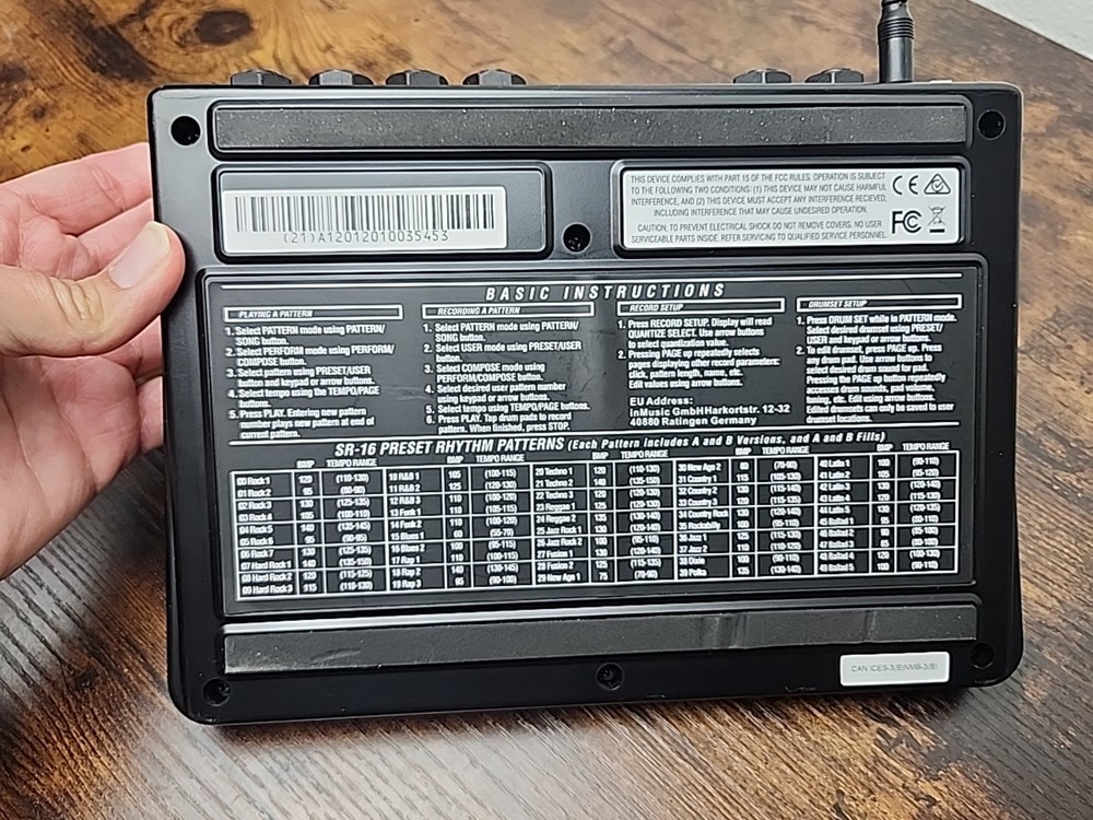 Alesis SR-16 24-Bit Stereo Drum Machine With Power Supply