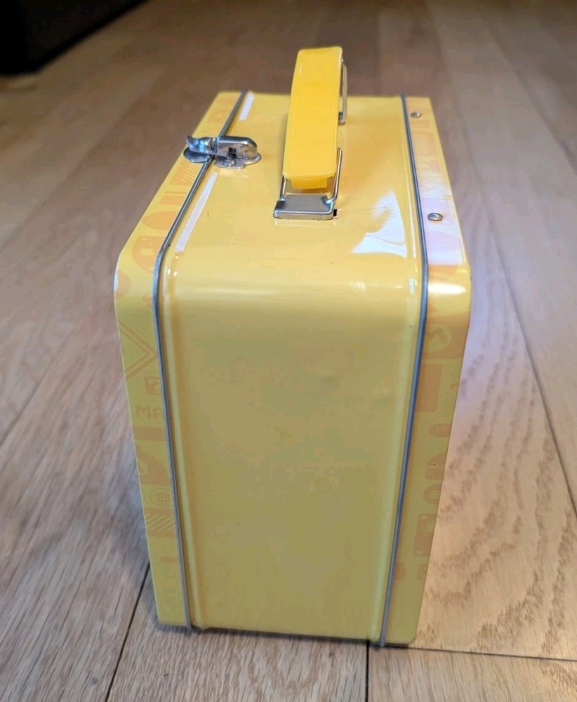 Super Mario Maker 2 Lunchbox Nintendo Switch Collectible Target Promotional READ