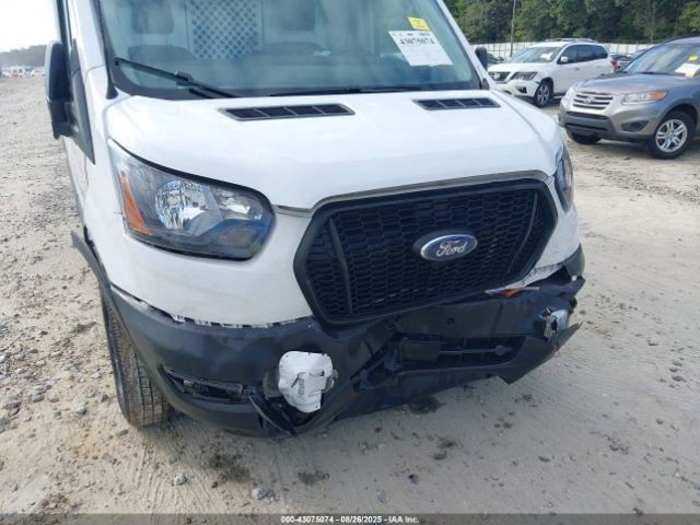 TRANSIT25 2021 Glove Box 4864455