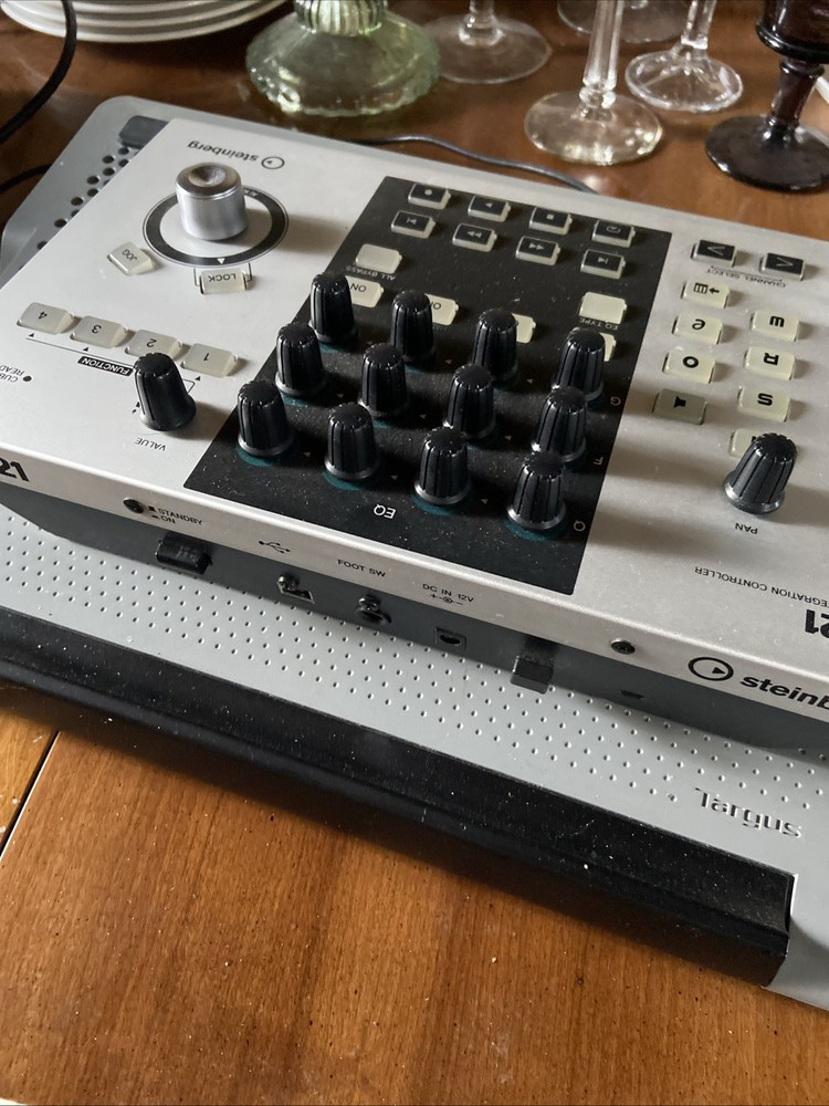 Steinberg CC121 Advanced Integration Controller For Cubase Nuendo Studio One