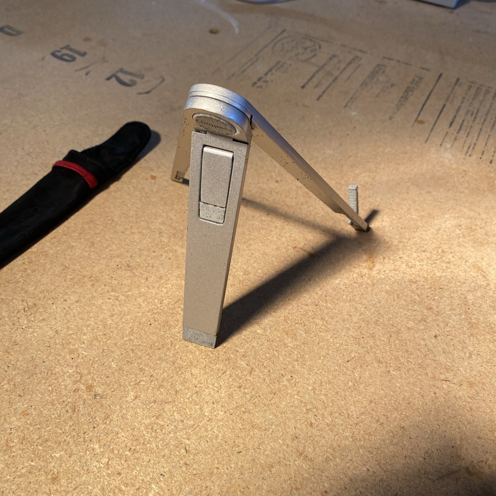 Twelve South Compass - Silver - Mobile Display Stand