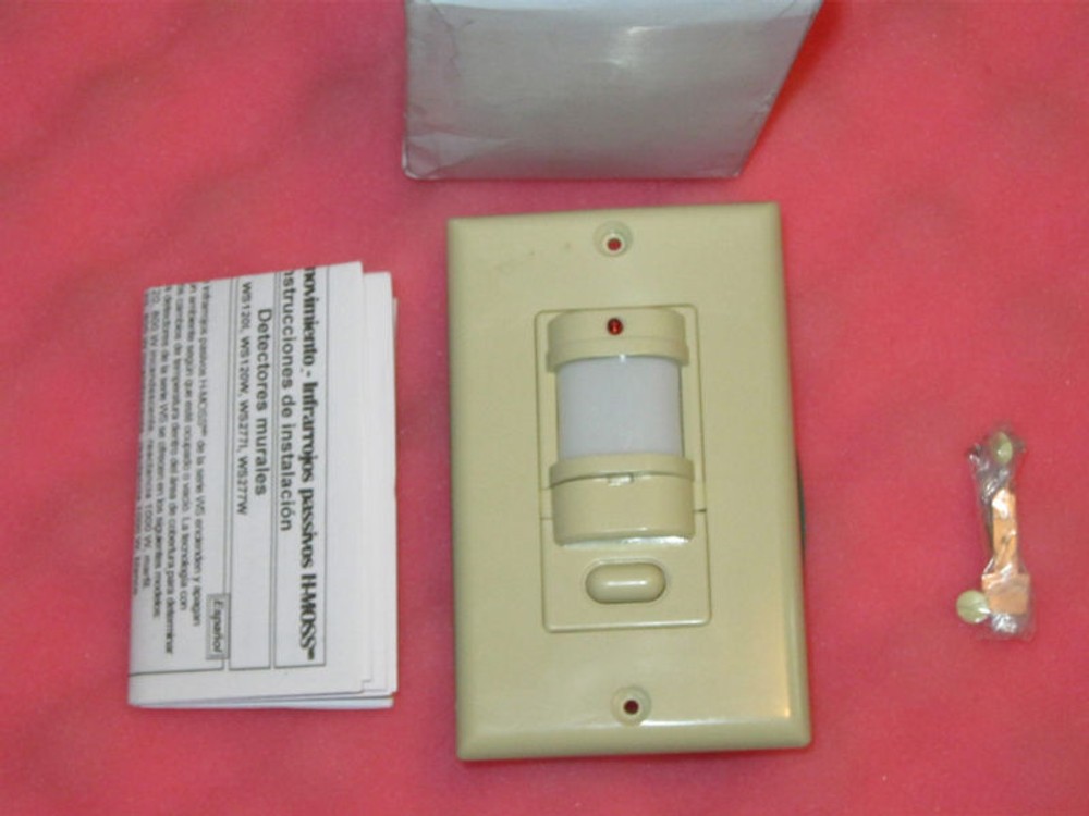 Hubbell WS120I H-Moss Sensor Style Line Switch