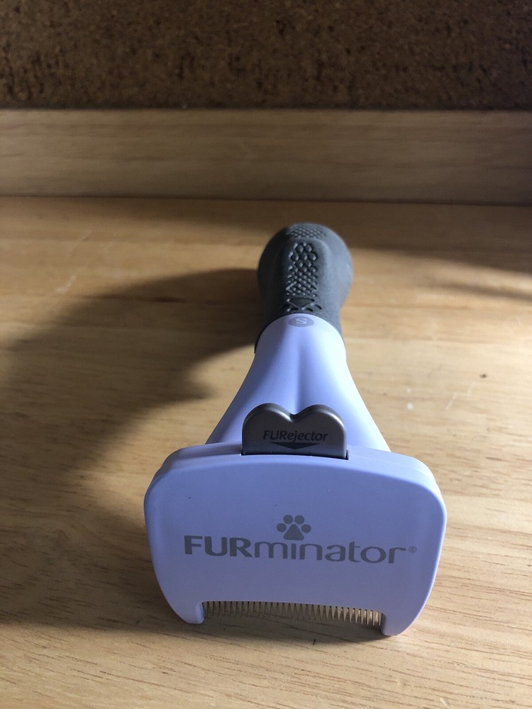 FURminator Undercoat Deshedding Tool For Small Cats