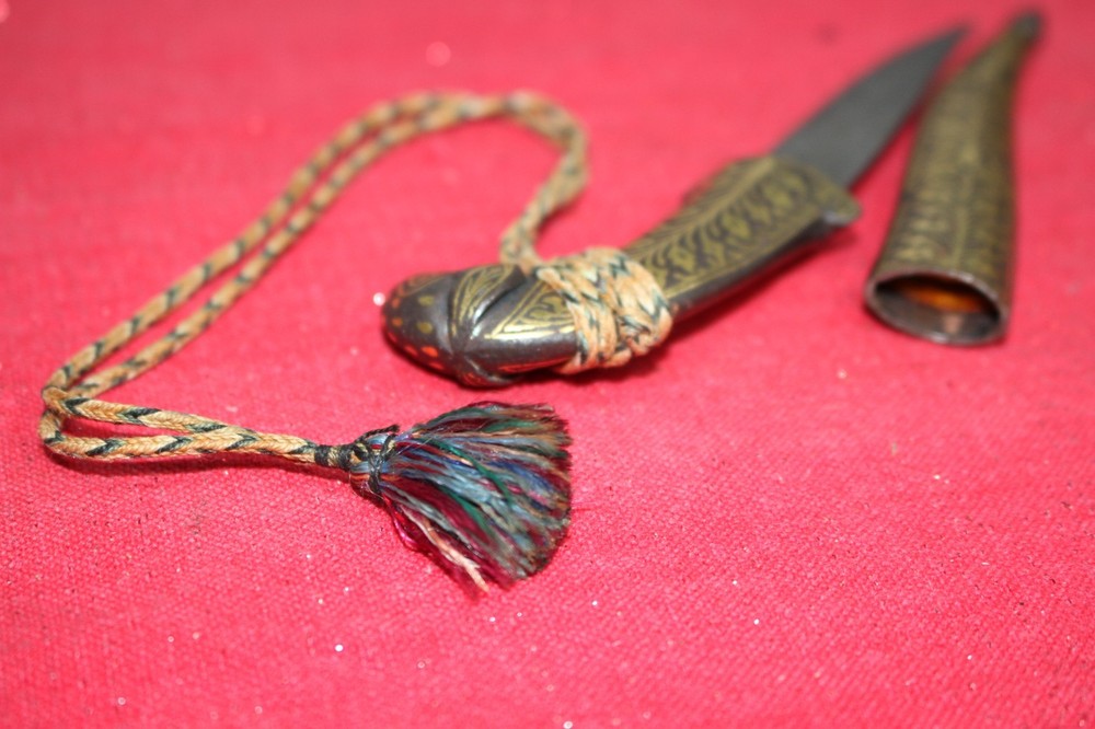 Indian Koftgari dagger, 20th C.