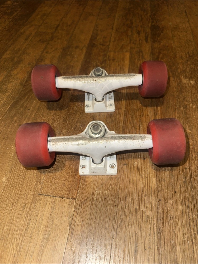 Thunders Skateboard Trucks (White) & Spitfire Skateboard Wheels (Red) *USED*