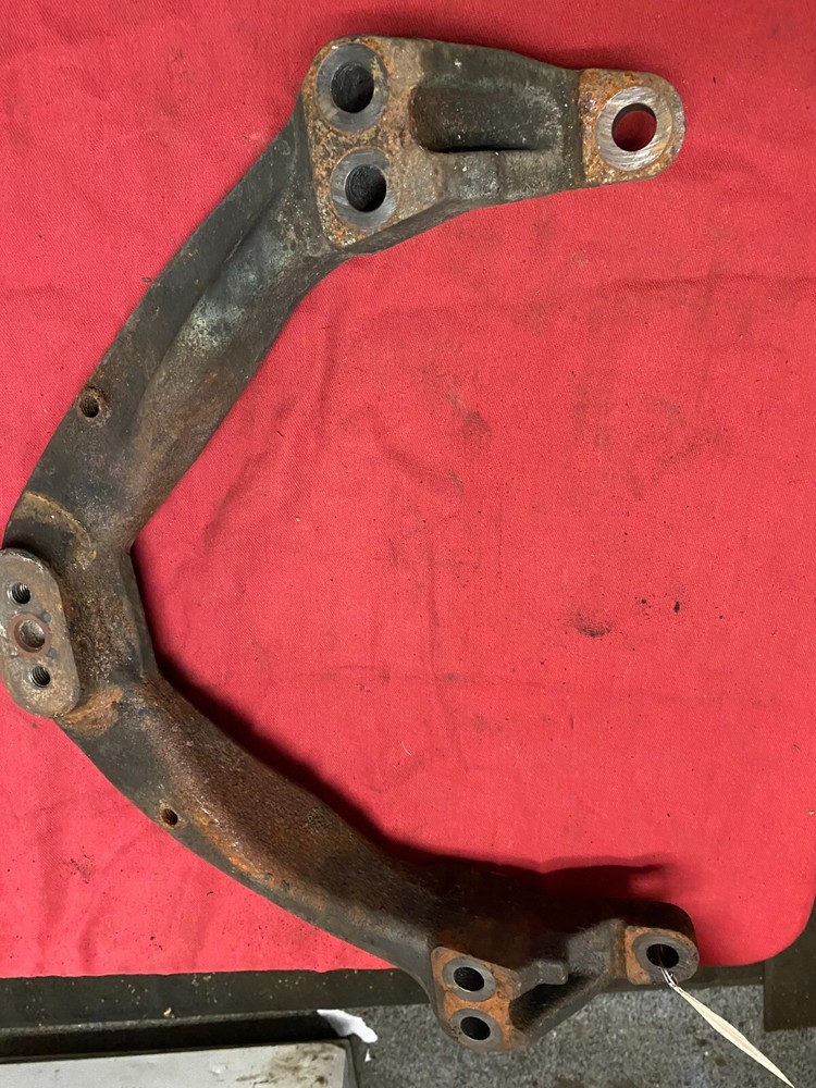 FRONT ENGINE MOUNT OEM, VOLVO 21315115