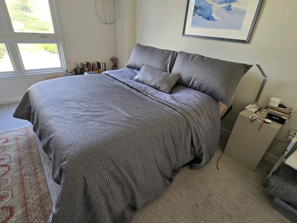 Adjustable Bed Base With Wireless Remote Control, 750 Lbs Capacity